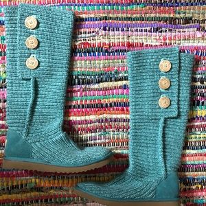 Turquoise teal knit uggs ! Brand new women’s 8.5